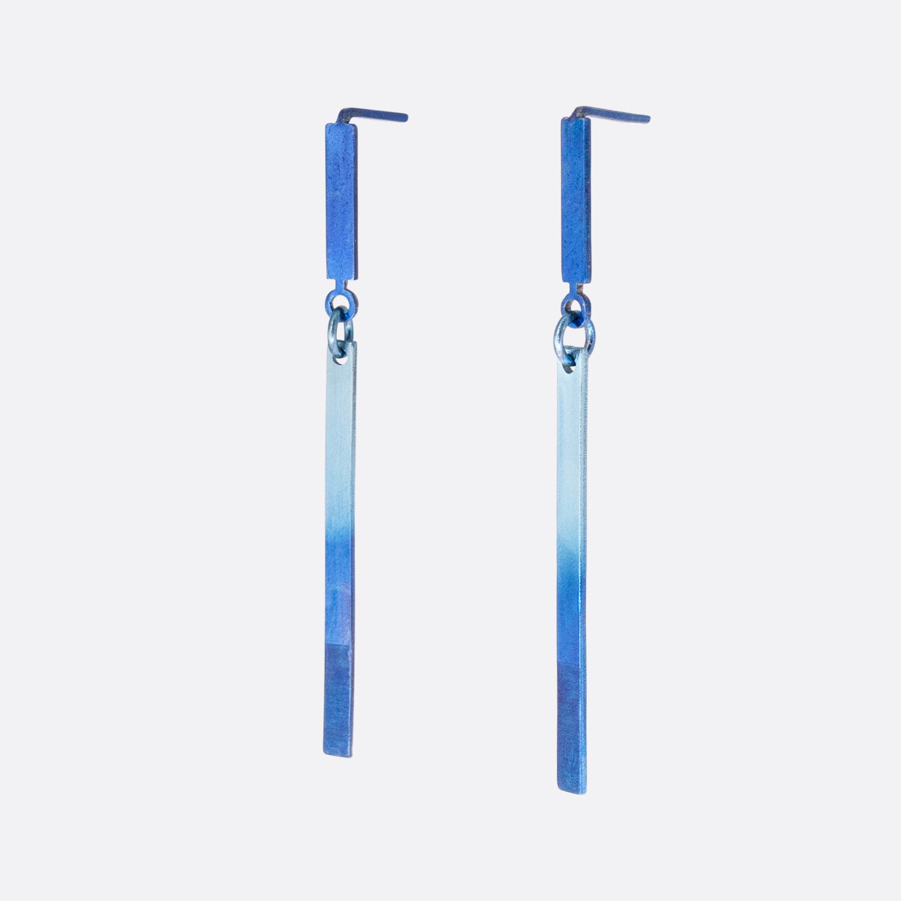 Sonda Mark 1 Blue — Minimalist Titanium Bar Earrings