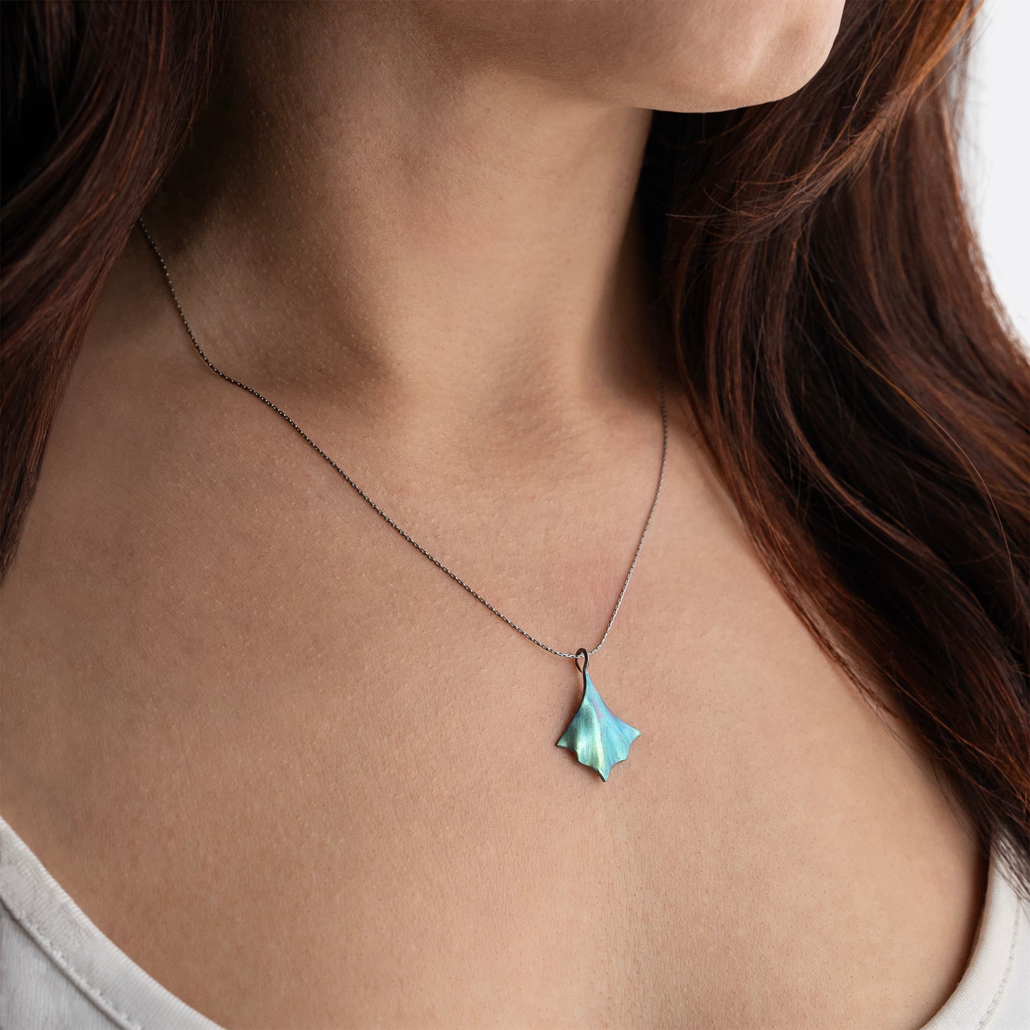 Angelote Turquoise – Organic Titanium Pendant Necklace